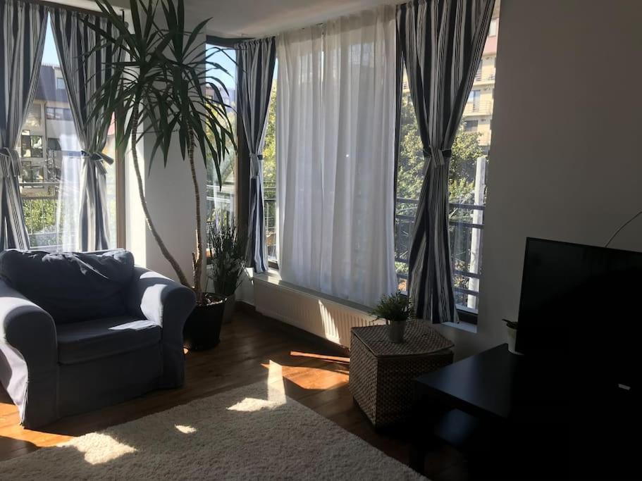 Lovely Apartment In Villa In ブカレスト エクステリア 写真