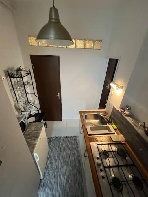 Lovely Apartment In Villa In ブカレスト エクステリア 写真