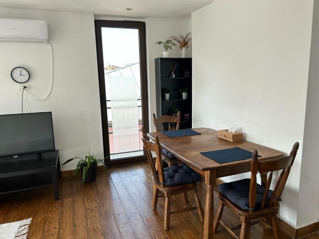 Lovely Apartment In Villa In ブカレスト エクステリア 写真